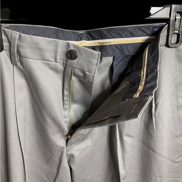 Dockers khaki pants, size 42x32 - Picture 5 of 6